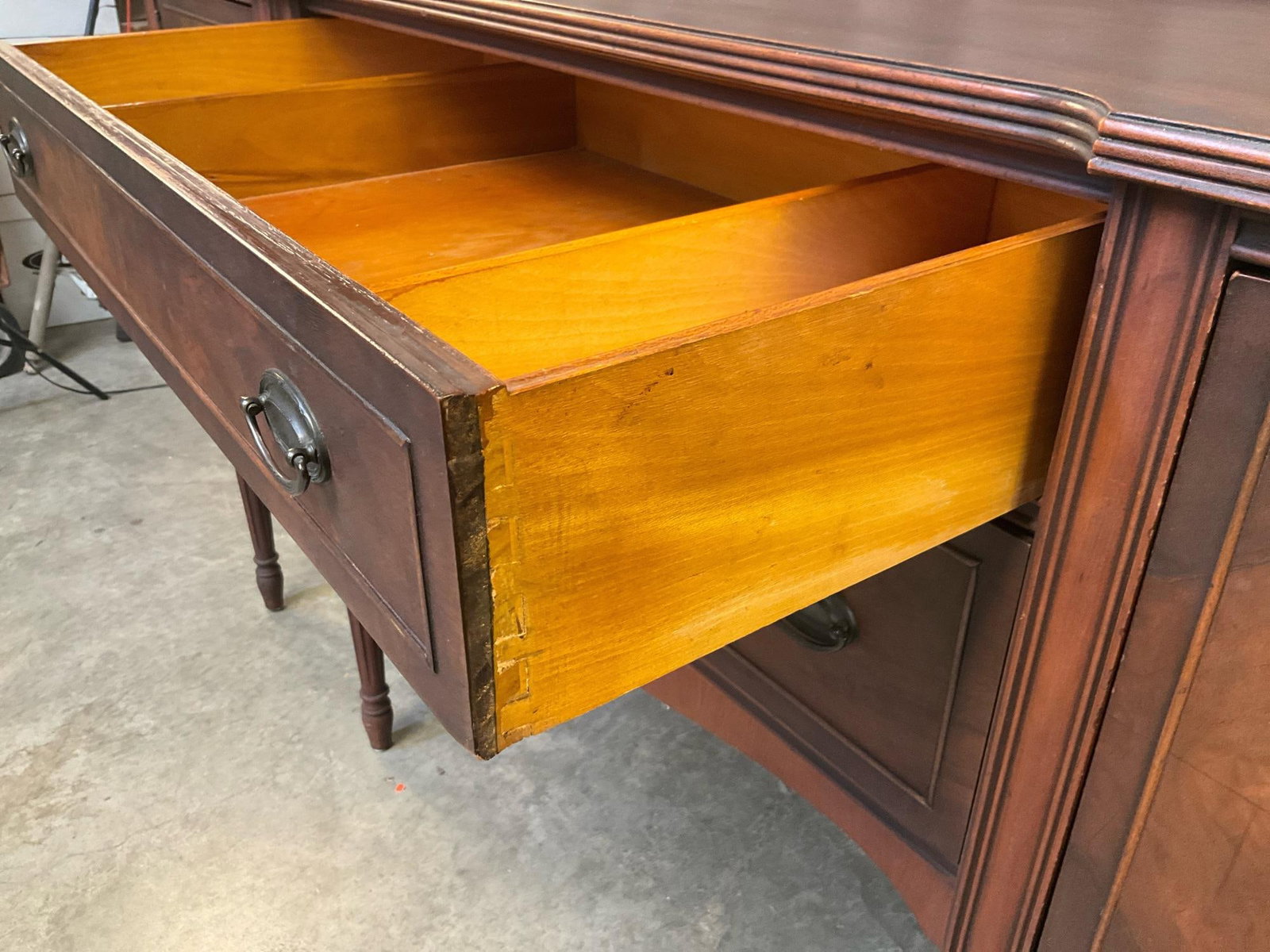 Sheraton Style Sideboard - 4