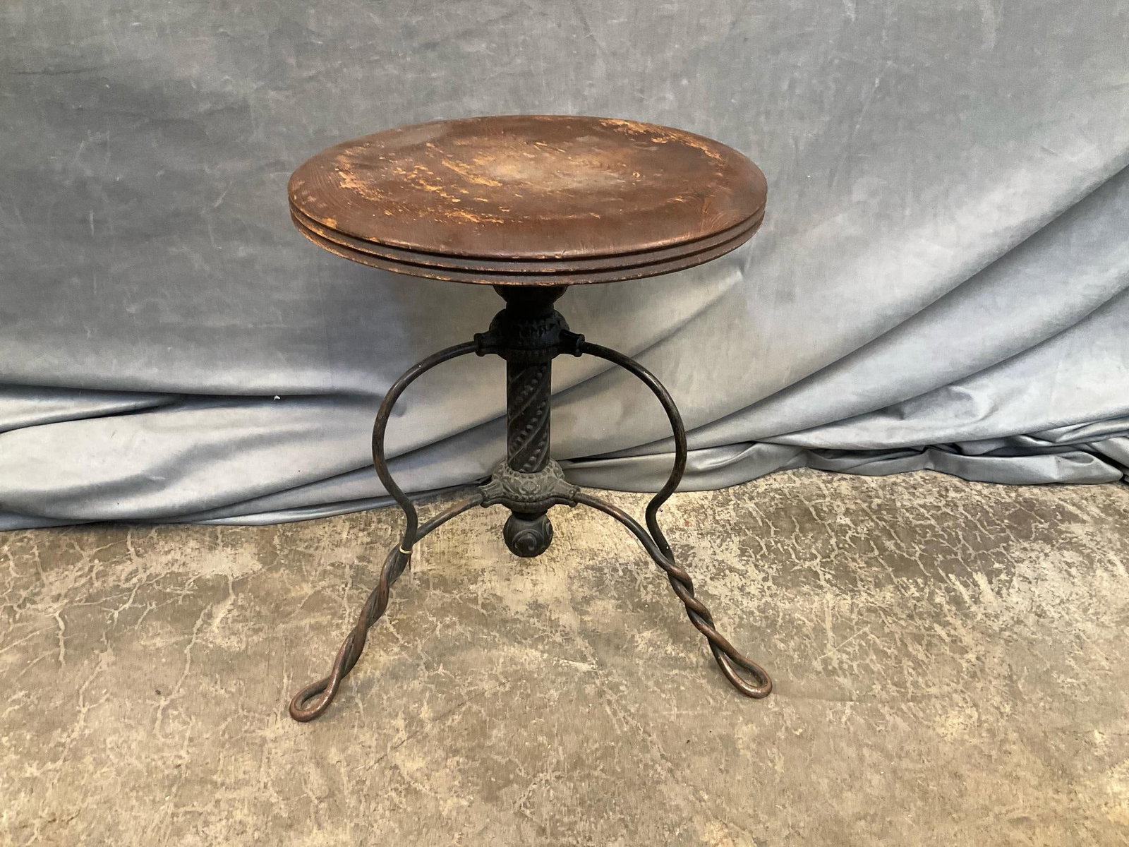 Tonk Piano Stool - 2
