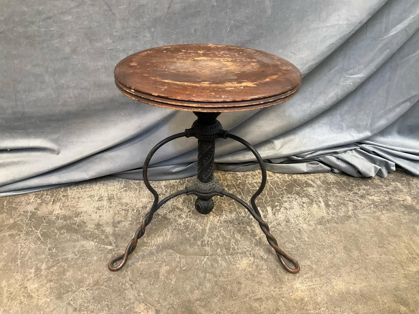 Tonk Piano Stool - 4