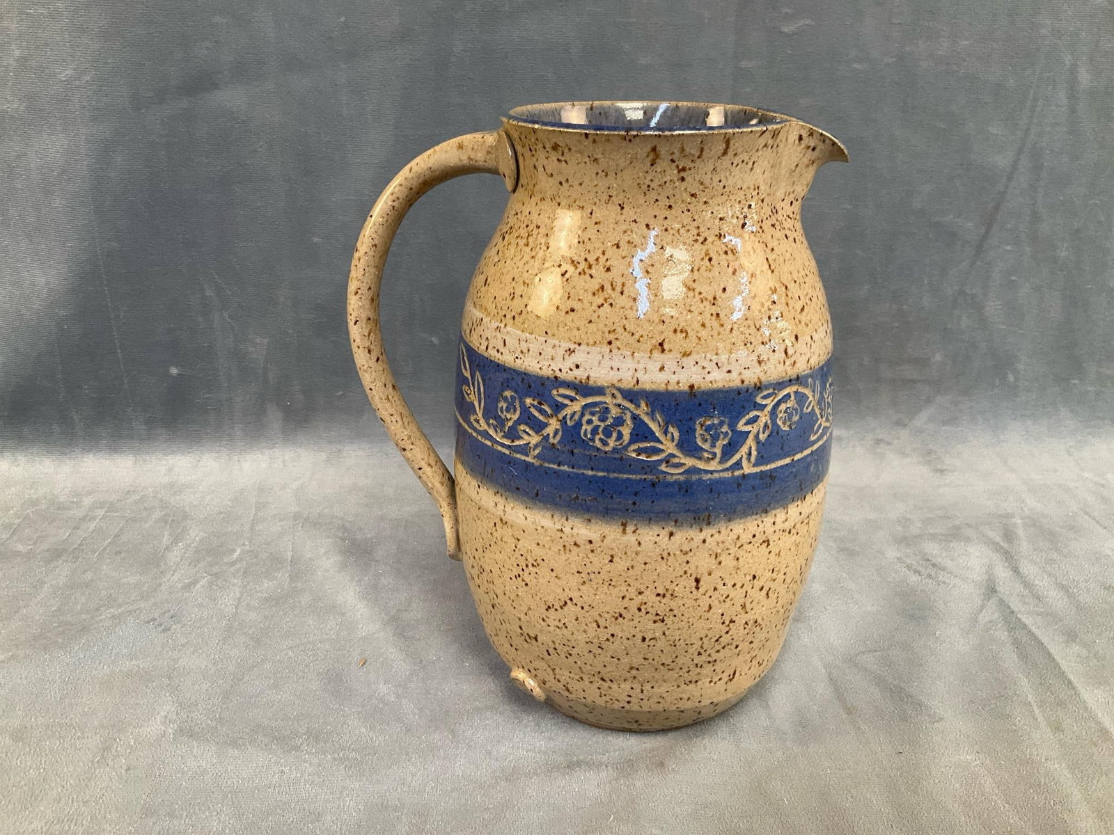 Art Pottery - 14