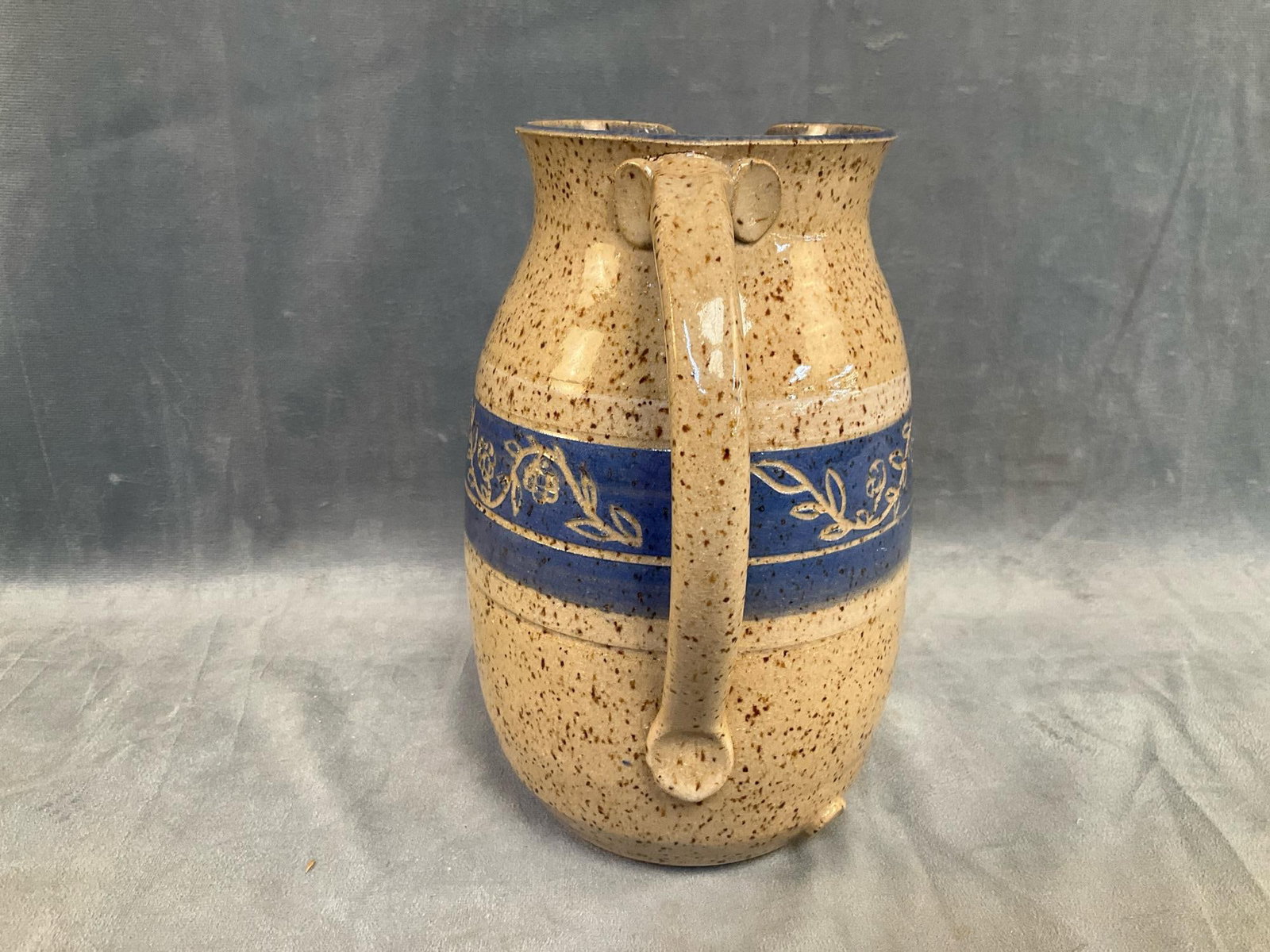 Art Pottery - 15