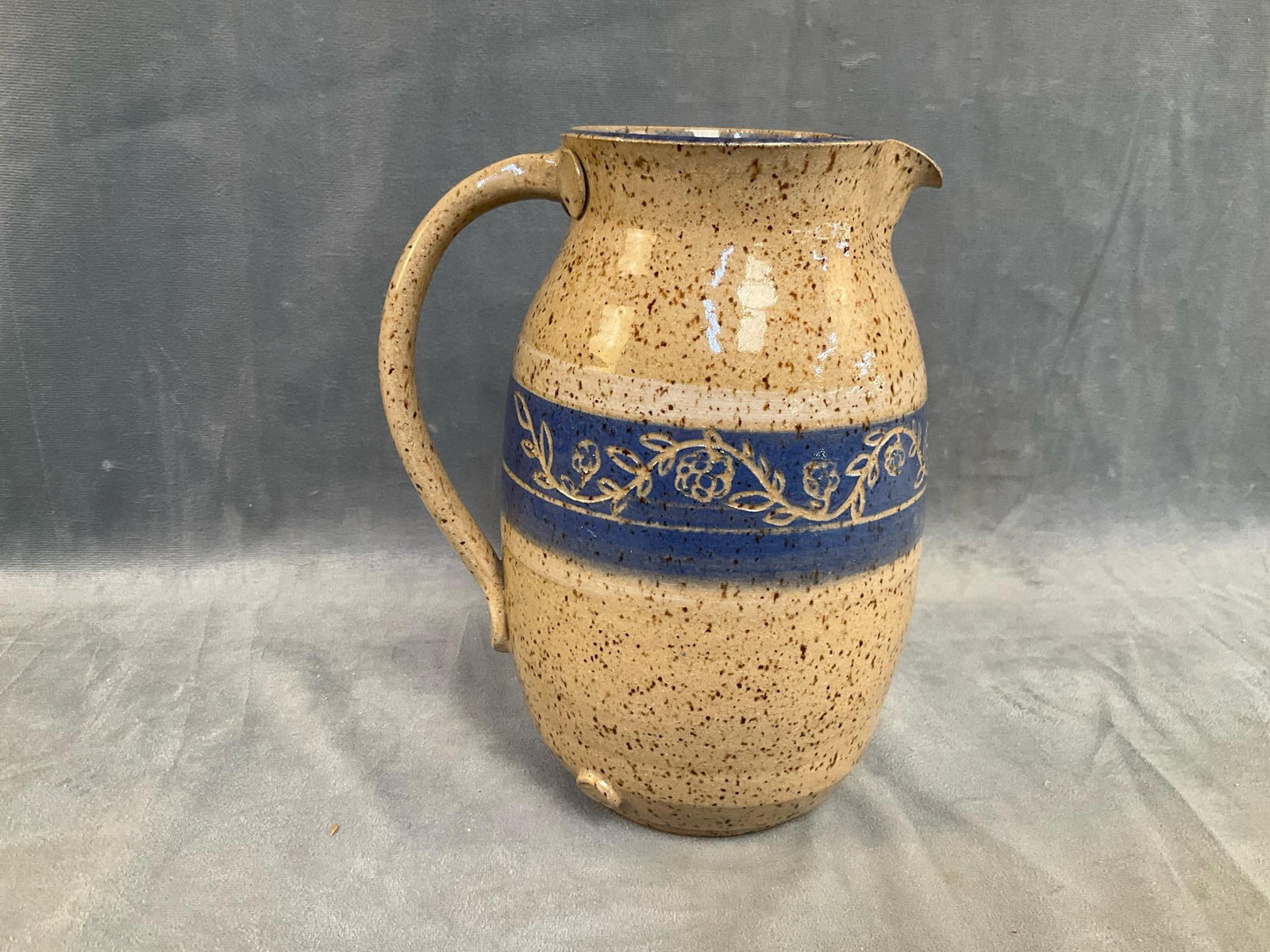 Art Pottery - 18
