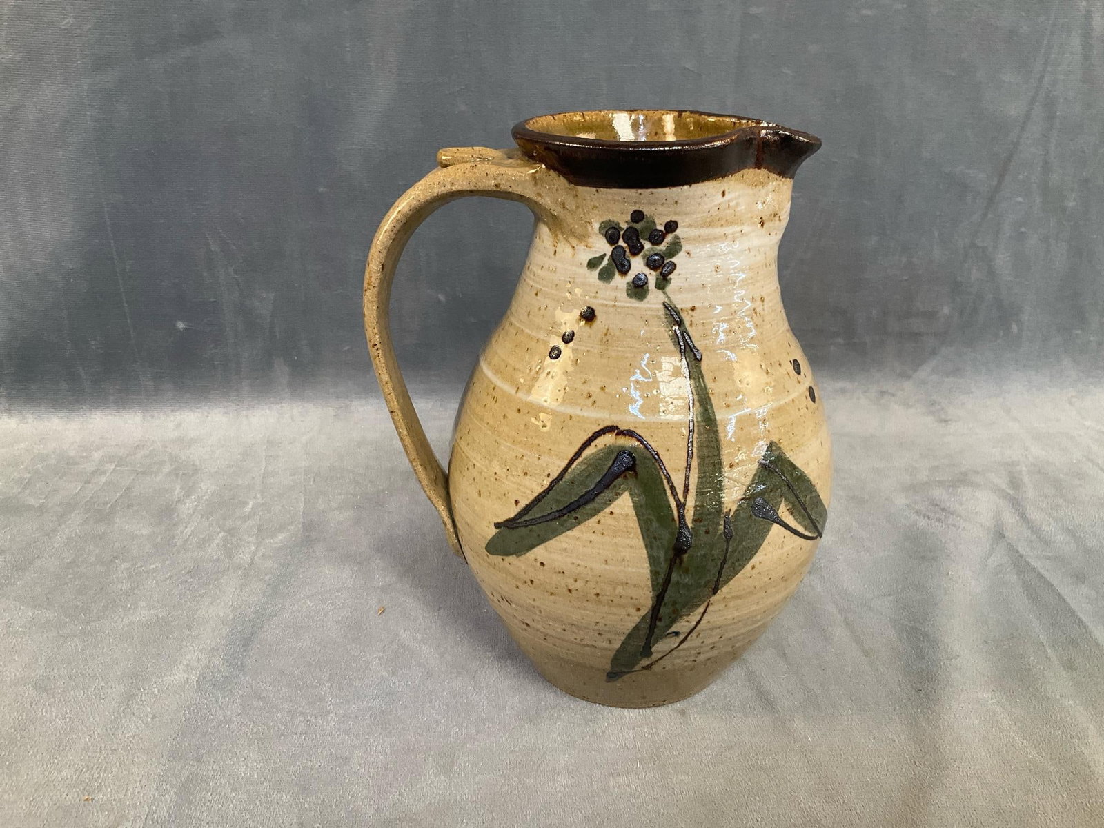 Art Pottery - 8
