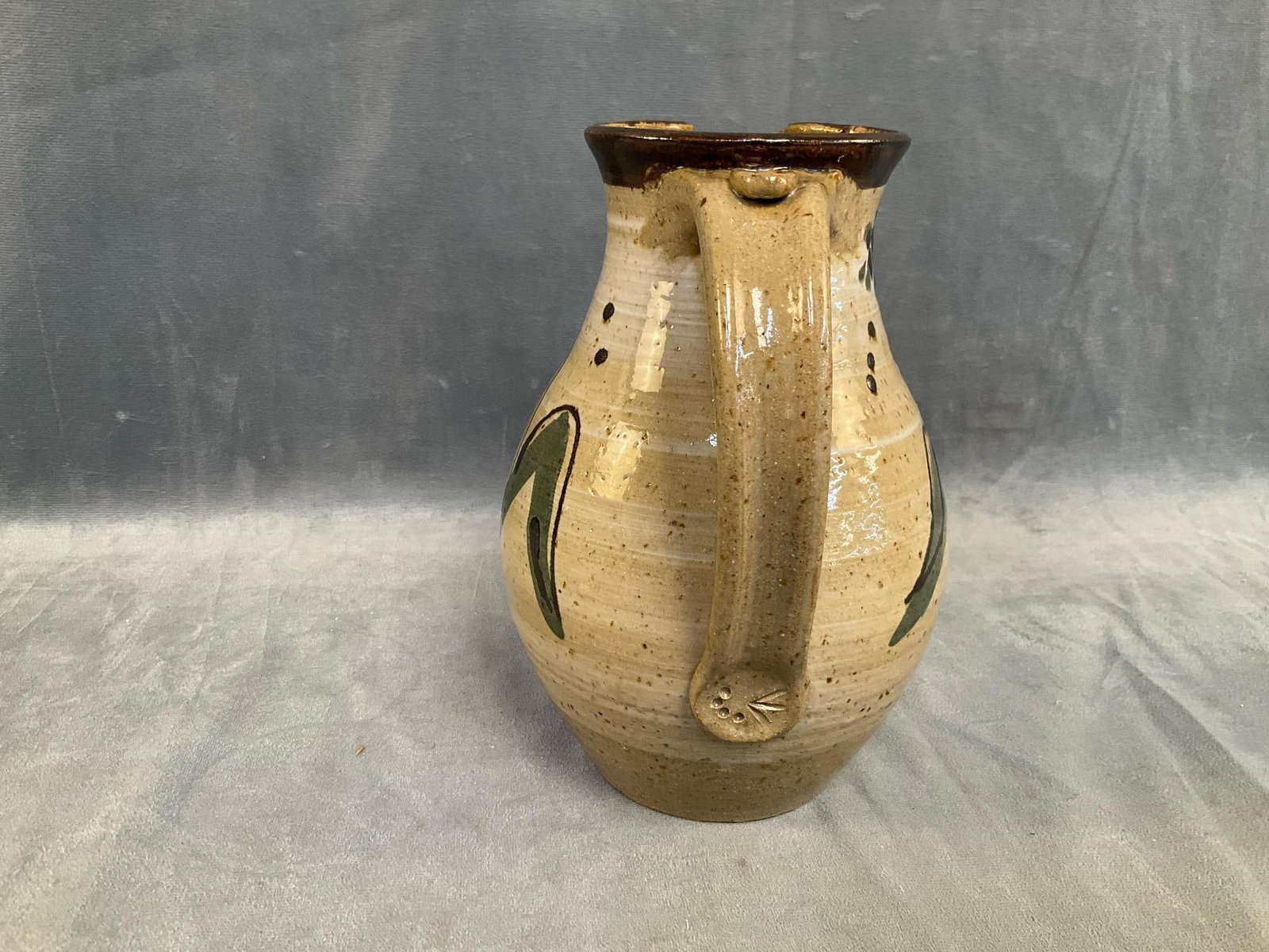Art Pottery - 9