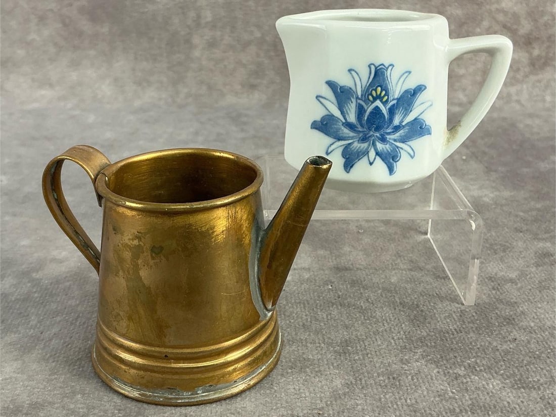 Decanter & Stoneware - 12