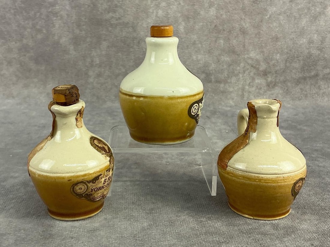 Decanter & Stoneware - 8