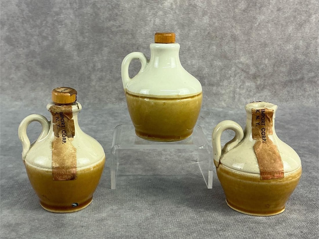 Decanter & Stoneware - 9