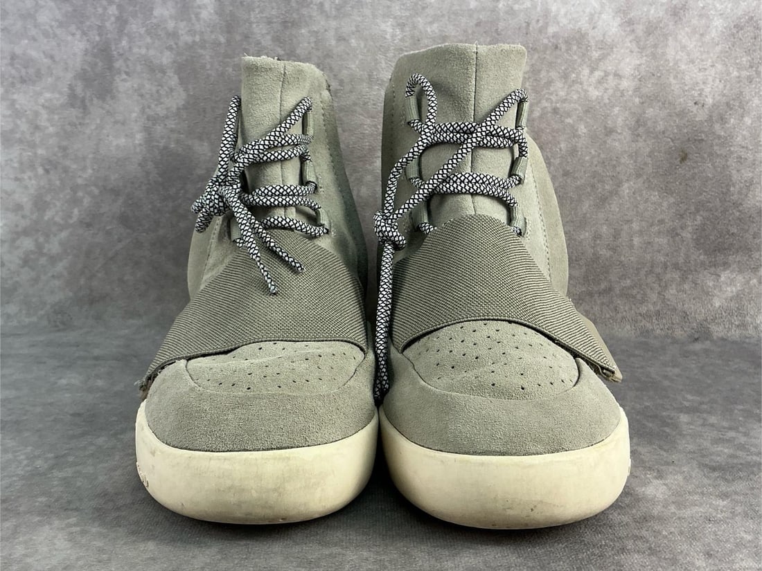 Yeezy Boost - 2