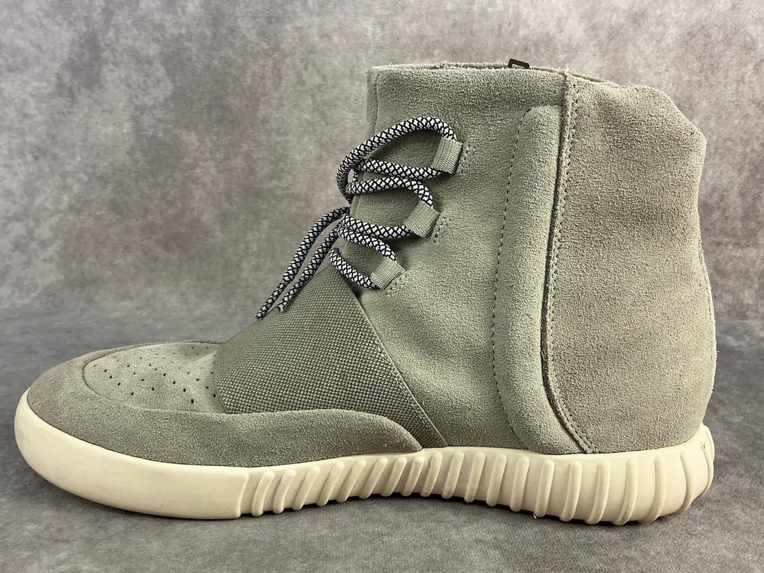 Yeezy Boost - 6