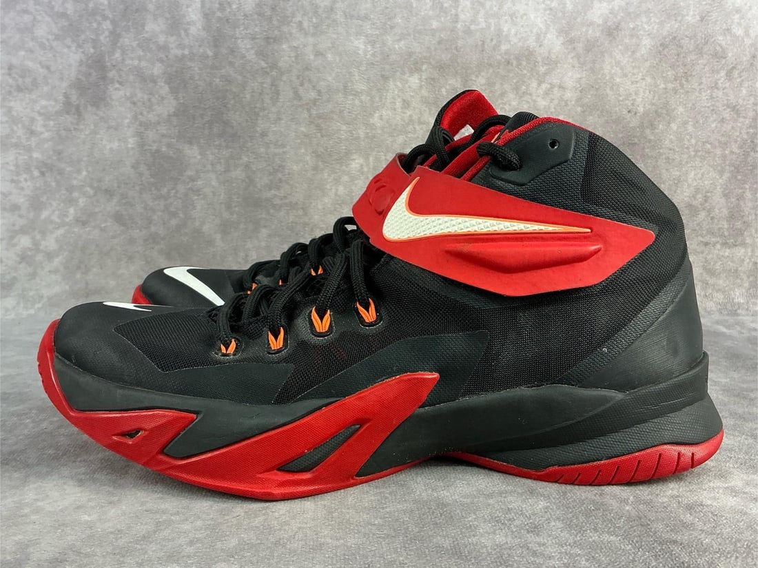 Nike Lebron Soldier - 3