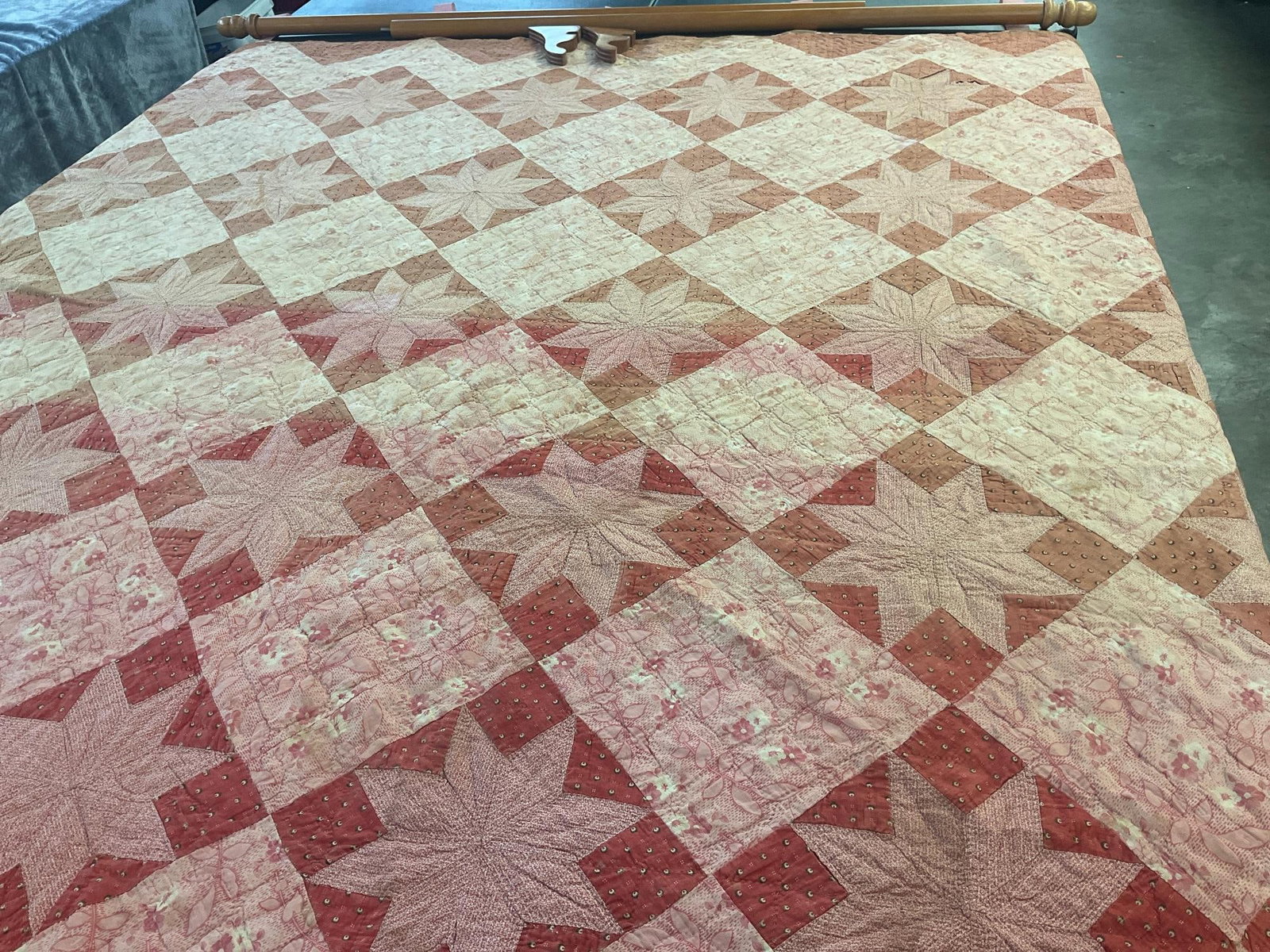 Star Pattern Quilt - 2