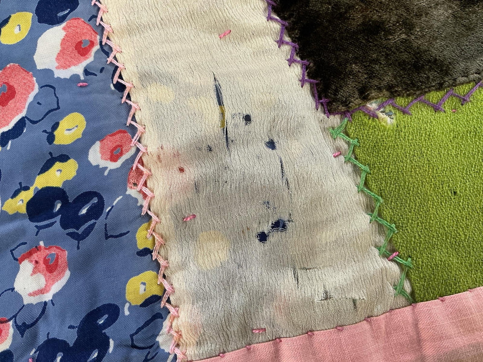 Patchwork & Crazy Quilts - 10