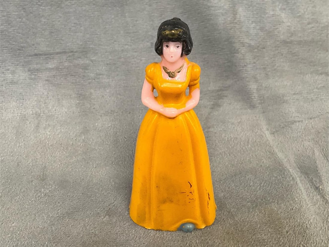Snow White Figurines - 2