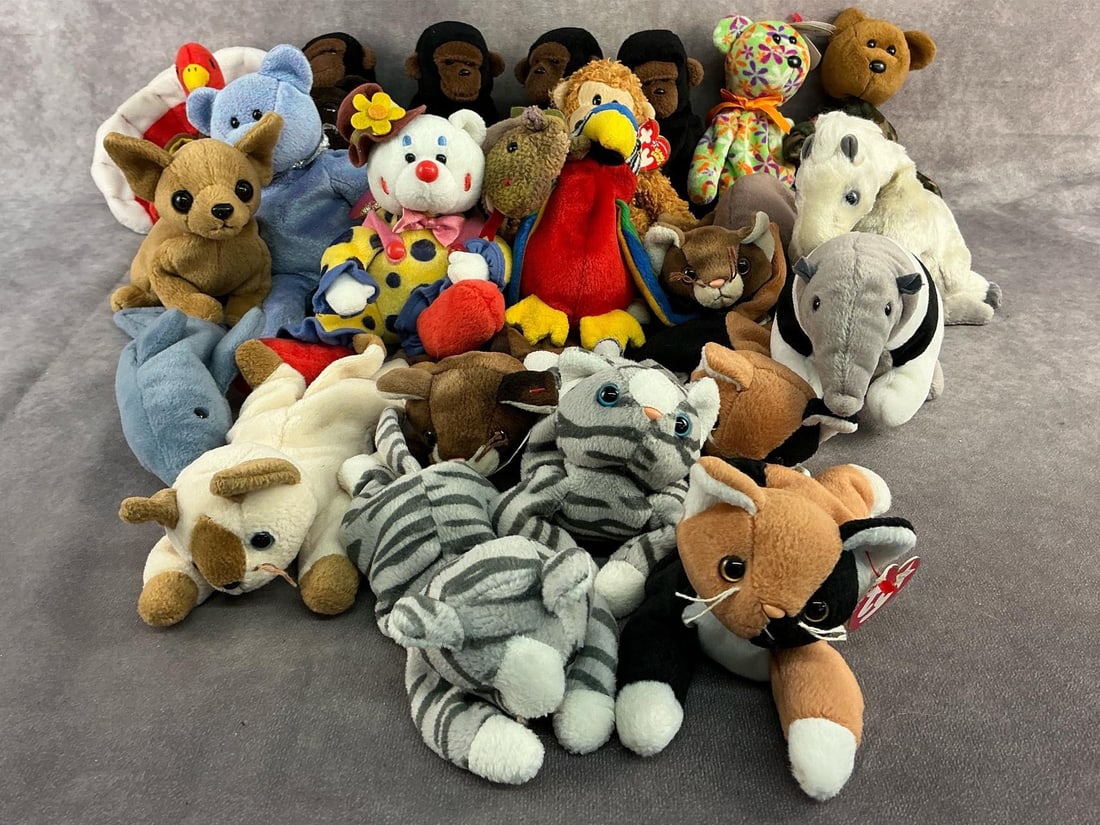 Beanie Babies Collectible Toys: Lot of TY Beanie Babies collectors toys. All in good condition. Ants the Anteater Beanie Babie measures 10 inches long x 3.75 inches tall.