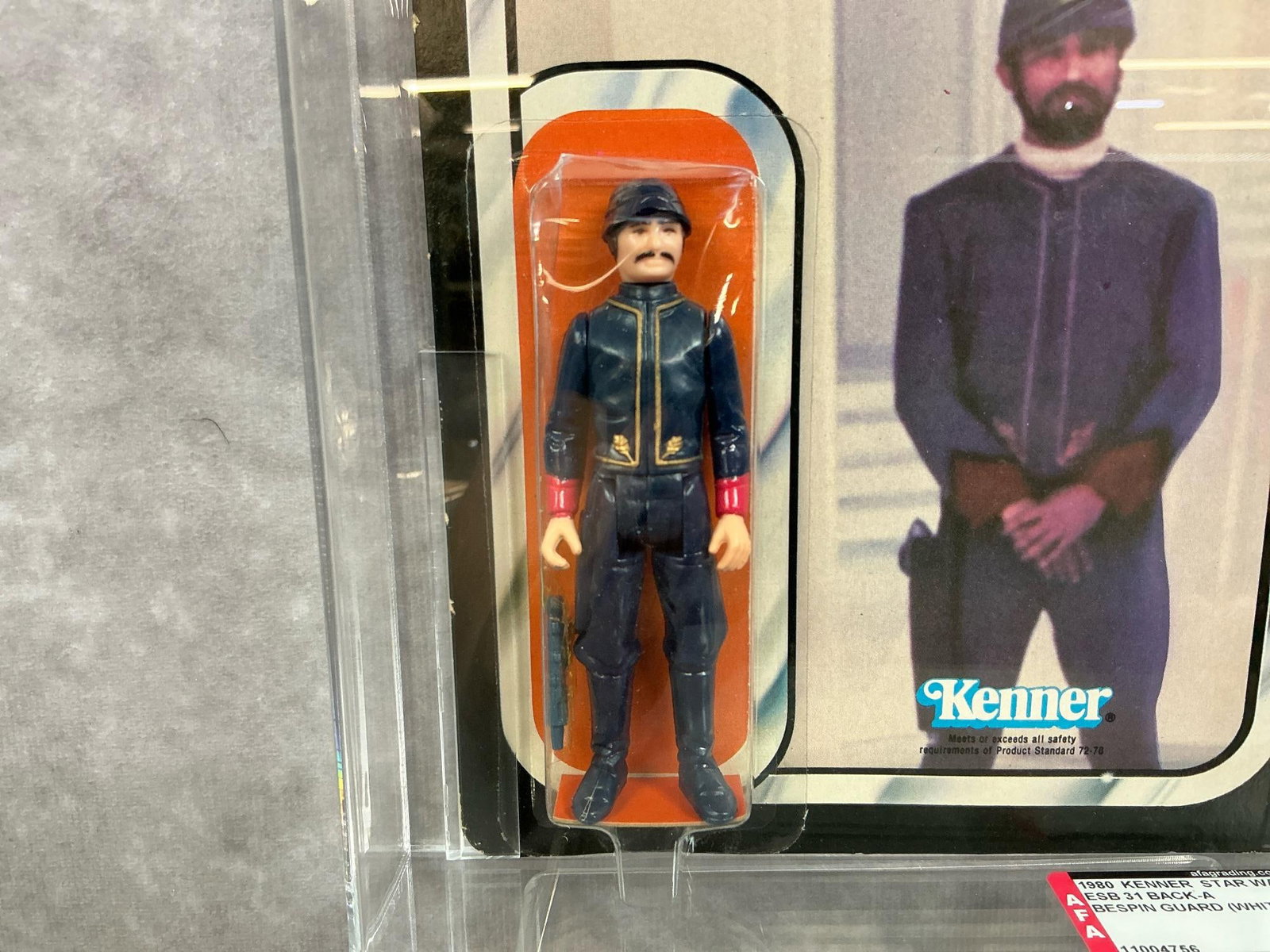 Bespin Security Guard 75 EX+ NM ESB - 3
