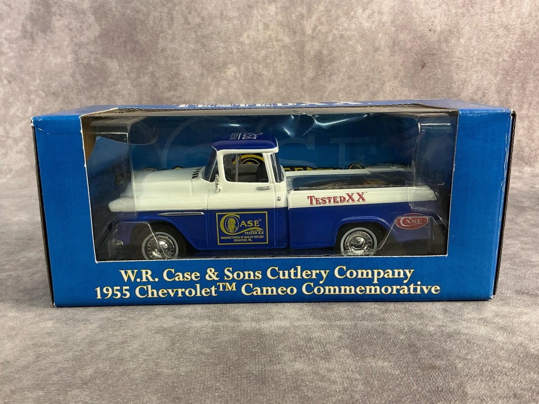 Chevrolet Cameo Knife: Case XX 1955 Chevrolet Cameo commemorative diecast truck and knife. Knife is not inspected due to box unopened, although can see #417. Box measures 9.5 inches wide x 4 inches tall.