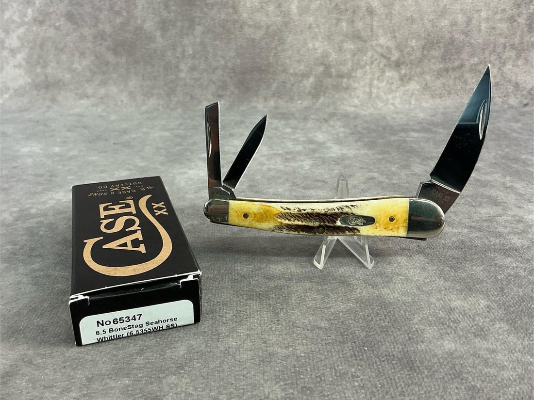 Seahorse Knife: Case XX Seahorse knife. Whittler, patterned 6.5355WH SS, tight snap and comes with original box. Box measures 4.5 inches wide x 1.75 inches tall.