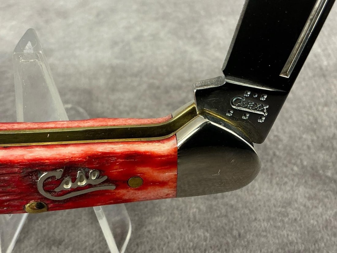 Dark Red Knife - 3
