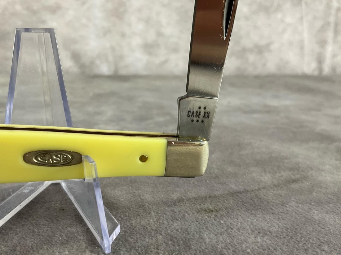 Yellow Synthetic Smooth Knife - 3