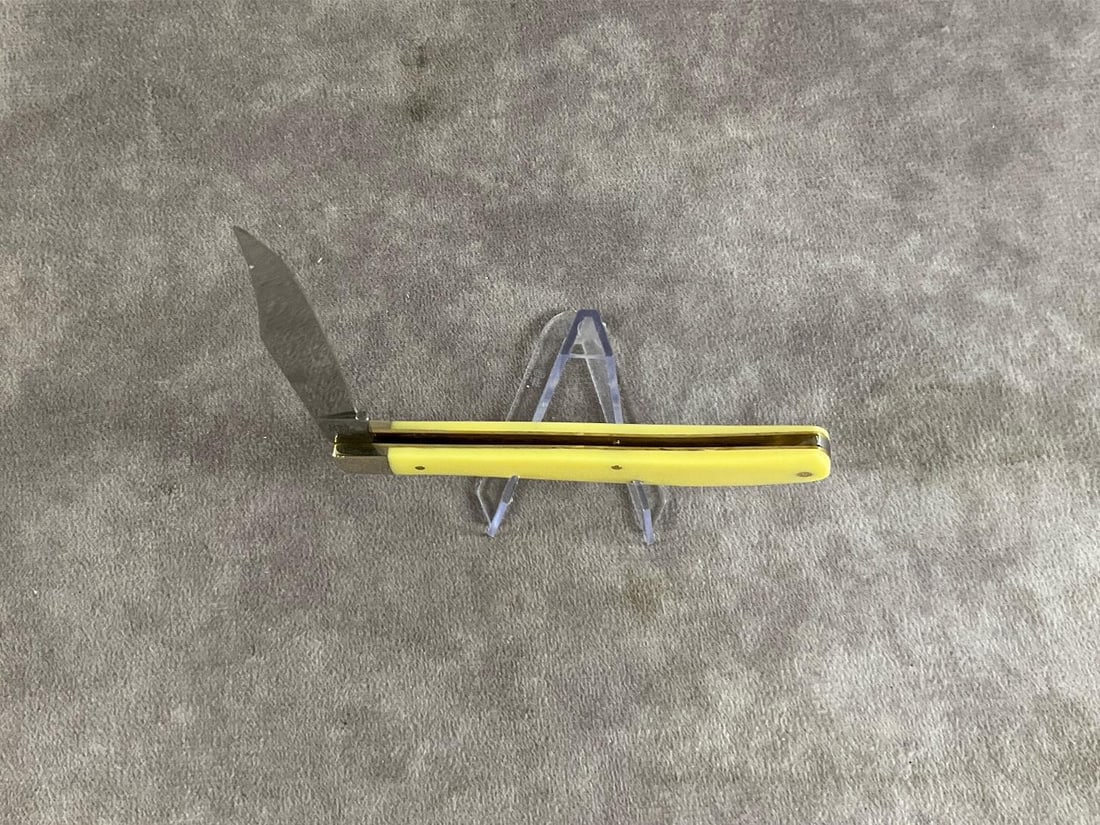 Yellow Synthetic Smooth Knife - 5