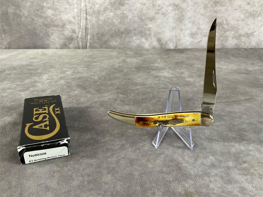 6.5 Jigged BoneStag Knife: Case XX Medium Texas Toothpick 6.510094 ss. Medium snap, includes original box. Box measures 4.5 inches wide X 1.75 inches tall.