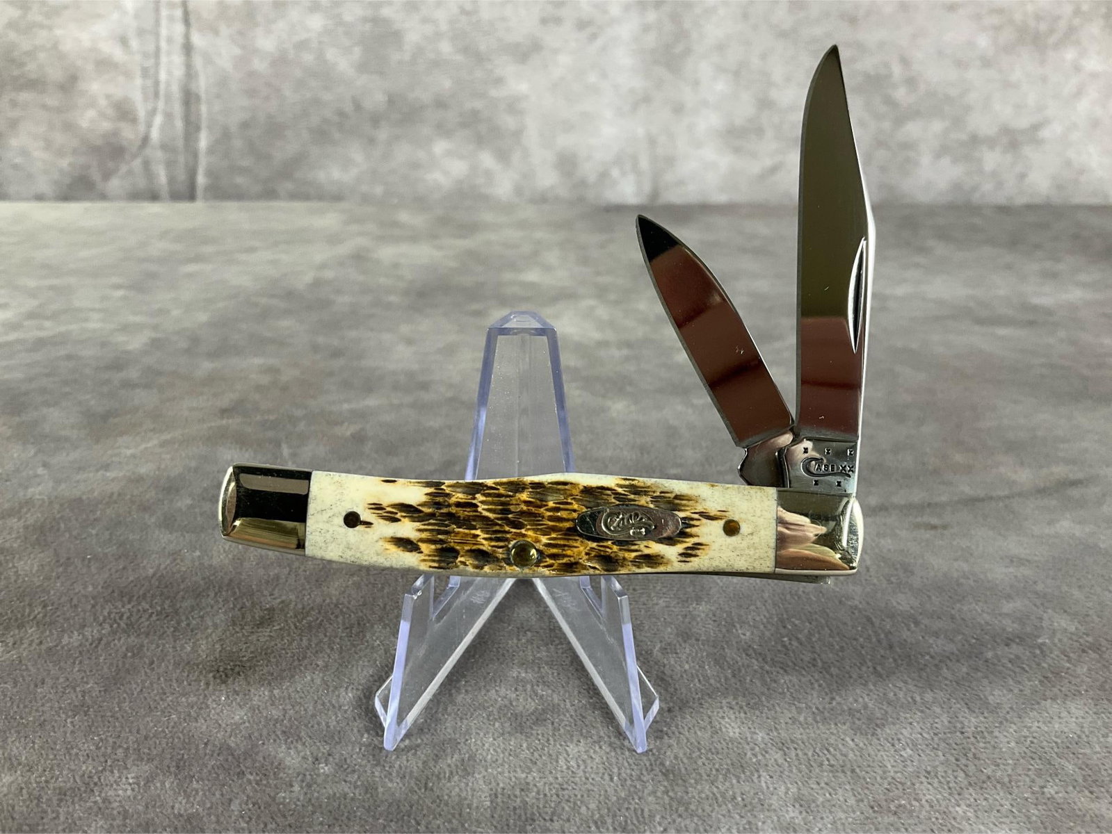 Jigged Amber Bone Knife - 2