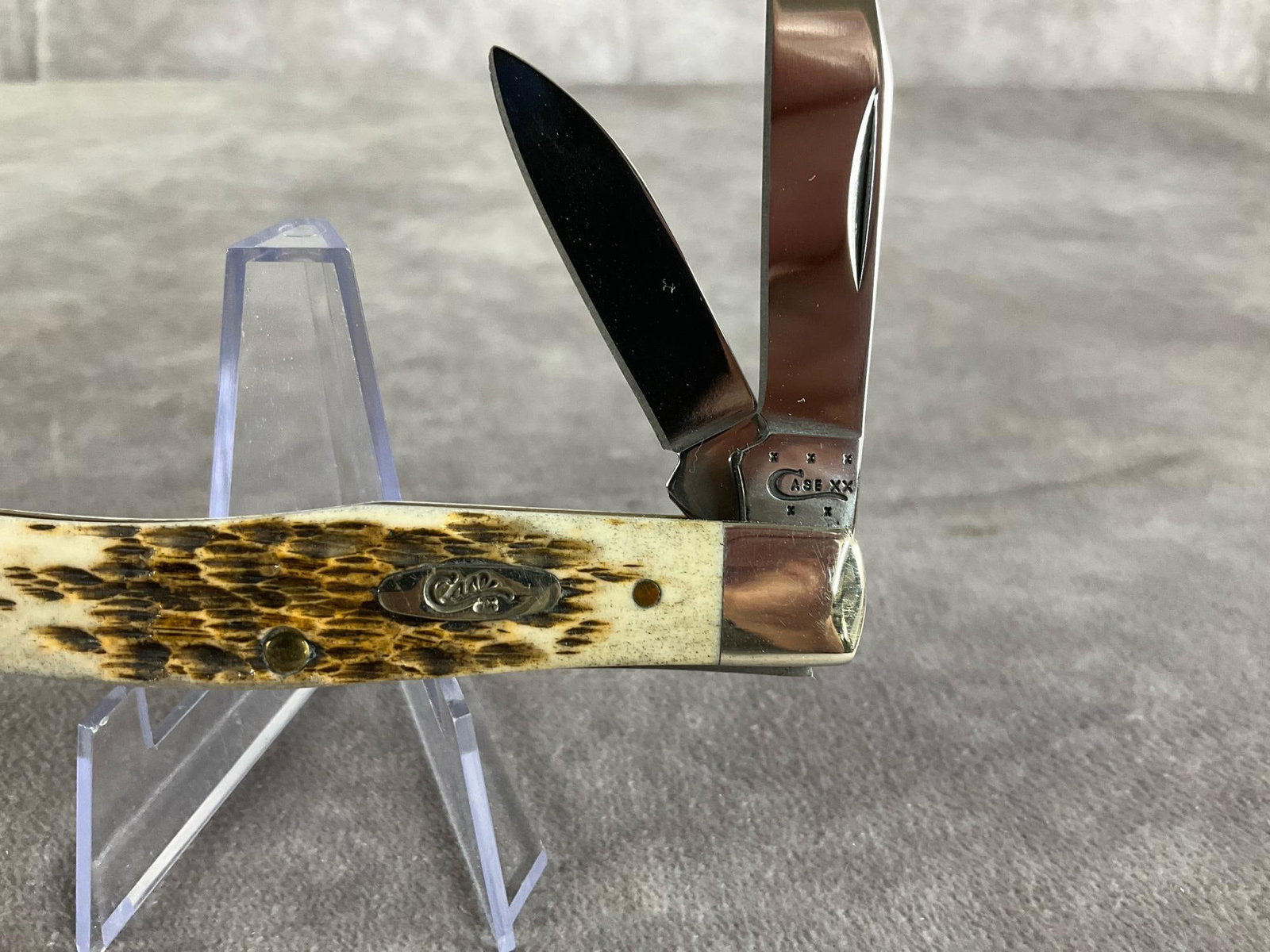 Jigged Amber Bone Knife - 3