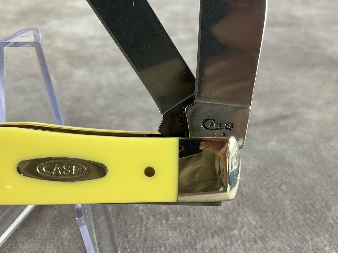 Yellow Synthetic Smooth Knife - 3