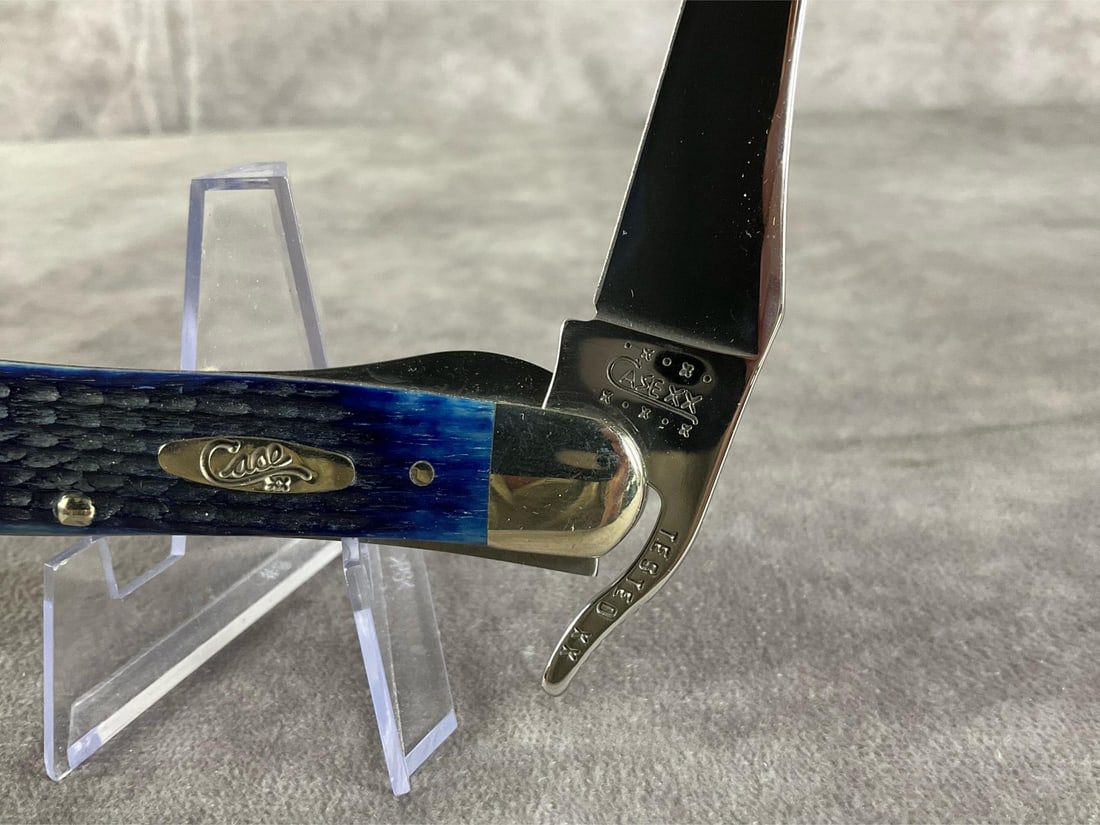 Blue Jigged Bone Knife - 3