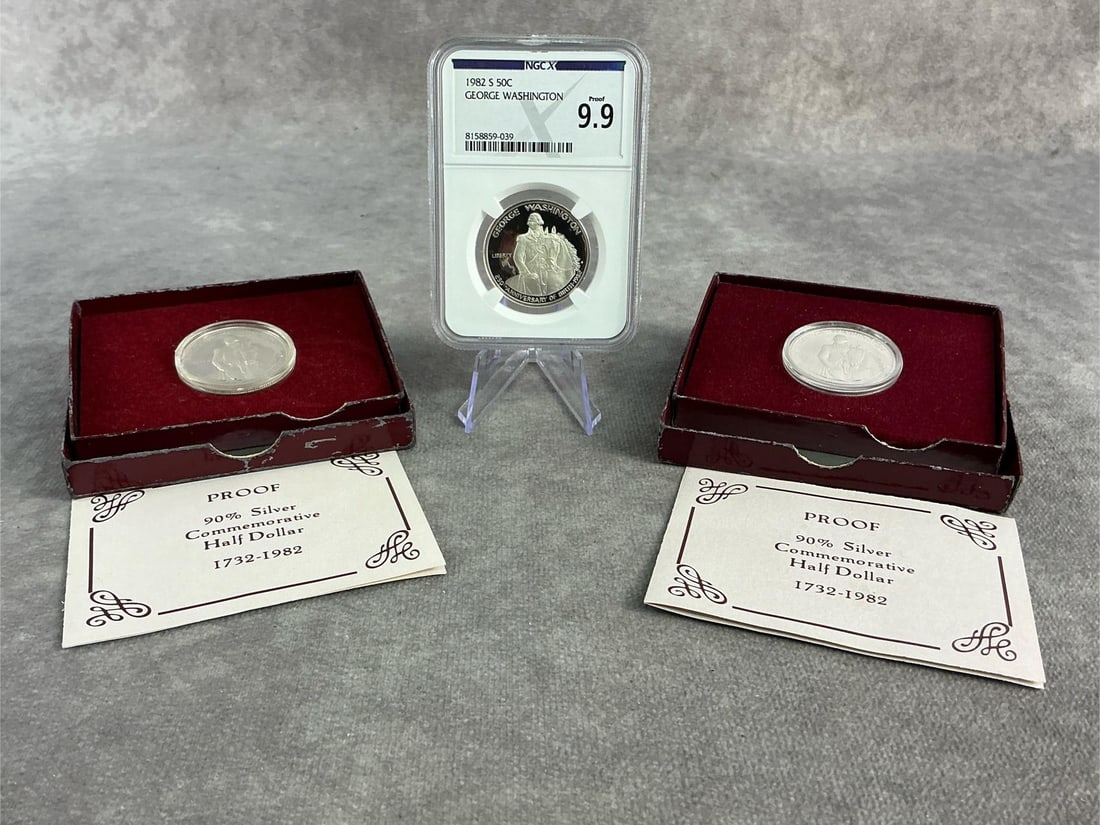 1982 George Washington Half Dollars: Three 90% silver1982 George Washington half dollars commemorating the 250th anniversary of his birth. One is graded at proof 9.9 by NGX, certified number 8158859-039, additional coins come in