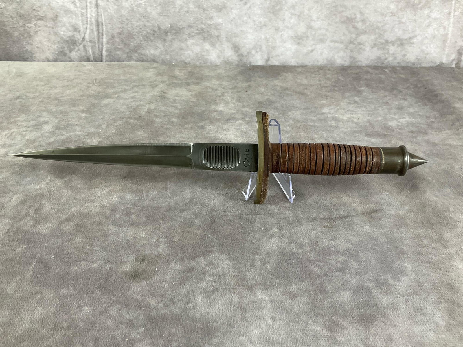 V-42 Stiletto - 2