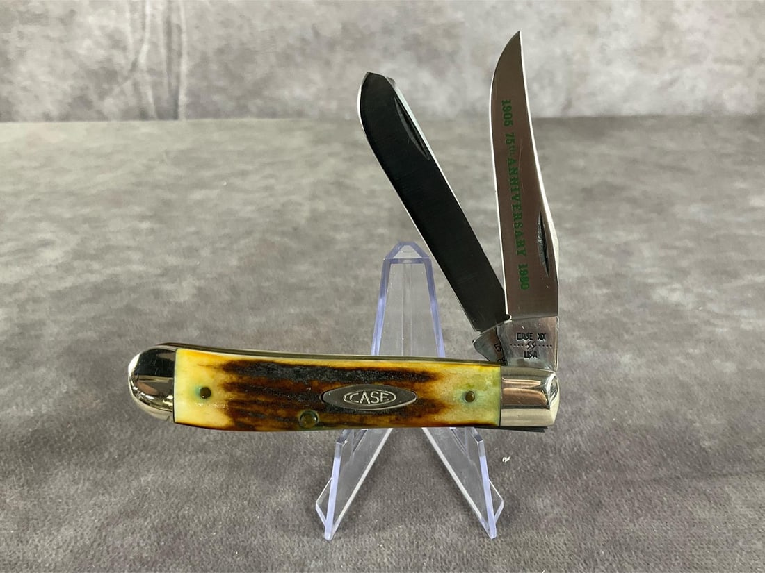 Stag Handle 75th Anniversary Knife: Vintage Case XX Mini Trapper 5207 SP SSP, Tight snap. Measures 3.5 inches closed. 6.25 inches open.