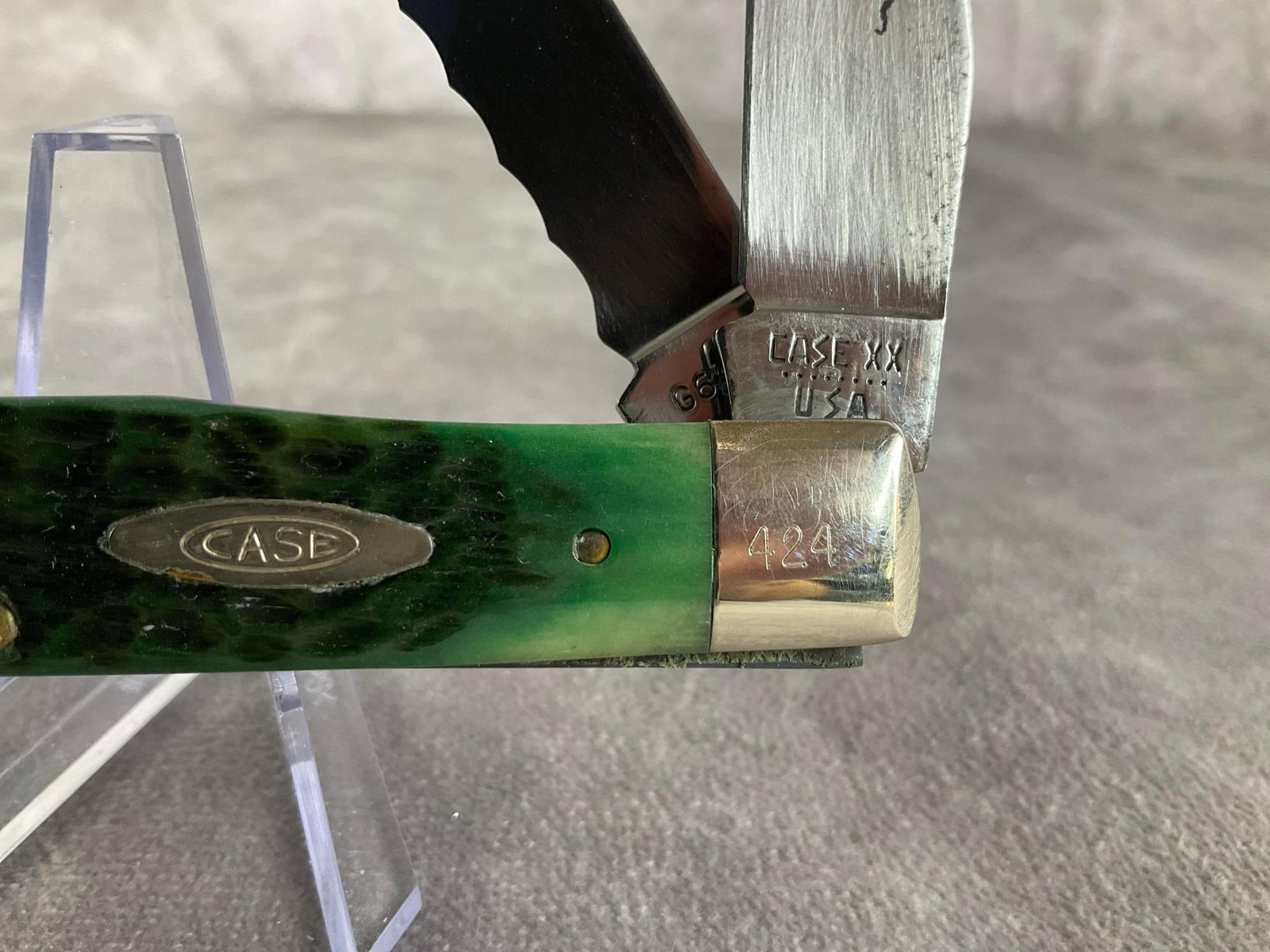 Green Jigged Bone Knife - 2