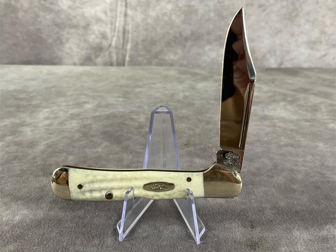 Jigged White Bone Knife - 2