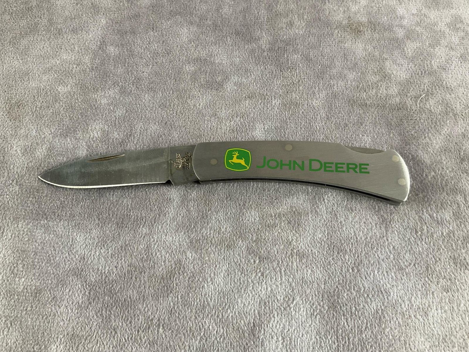 John Deere Lockback Knife - 5