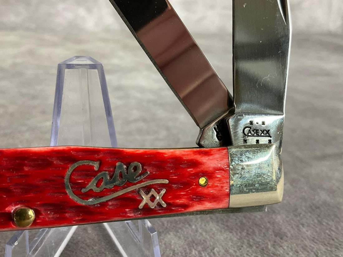 Jigged Red Bone Knife - 3
