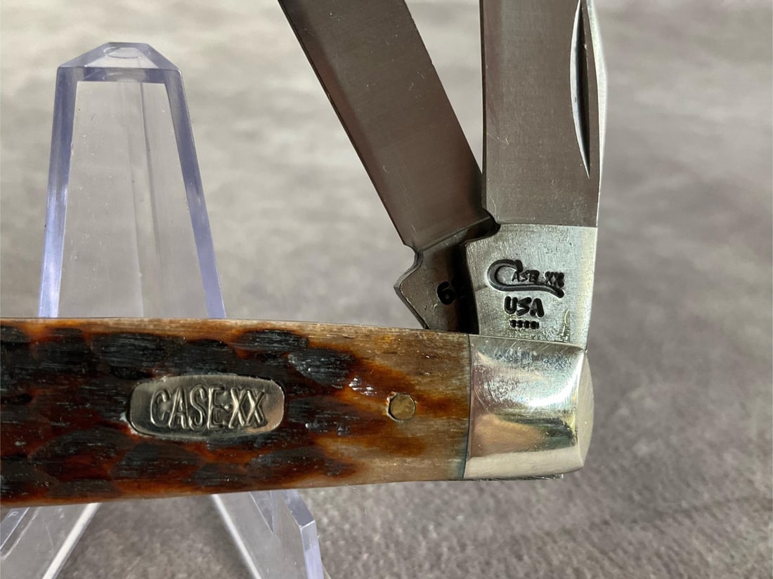 Jigged Amber Bone Knife - 3