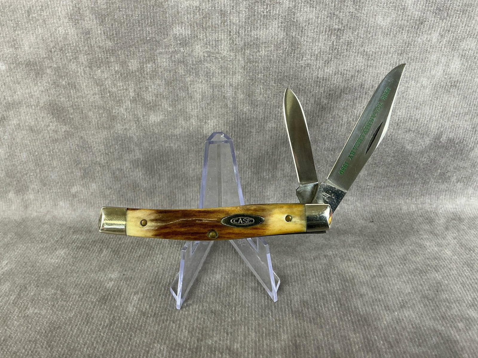 Serpentine Knife: 1980 Case XX two blade serpentine or jack style knife with stag handles, 5244 SSP, 75th Anniversary. Tight snap, good condition. Measures 3.25 inches closed.