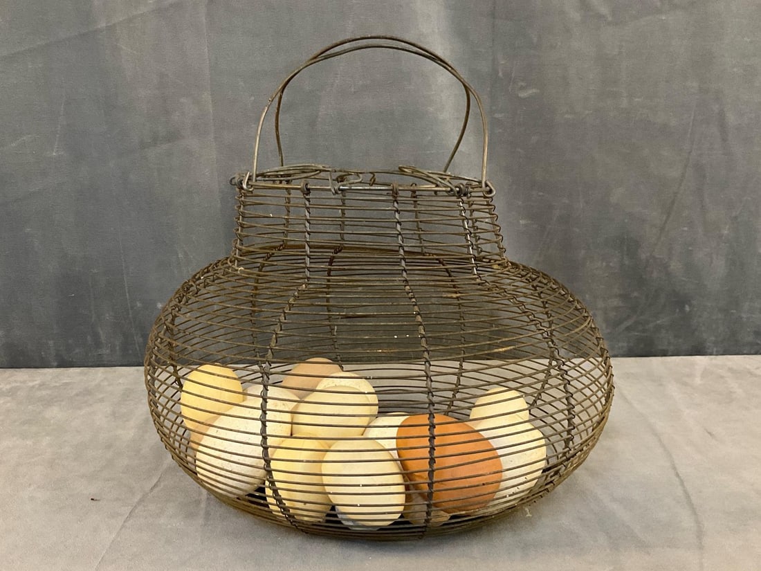 Wire Egg Basket (1 of 6)