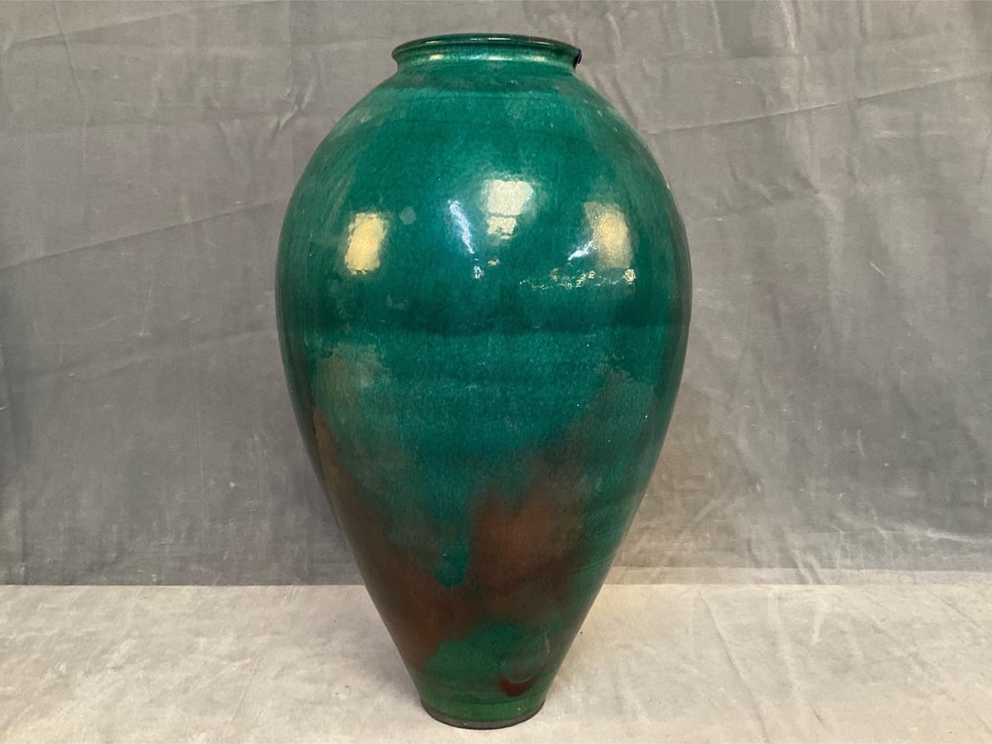 Raku Vase: Late 20th century contemporary copper oxide glazed Raku style pottery vase by Berkeley, California Japanese-American artist Shuji Ikeda. Signed by artist on unglazed bottom. Original retail bill of