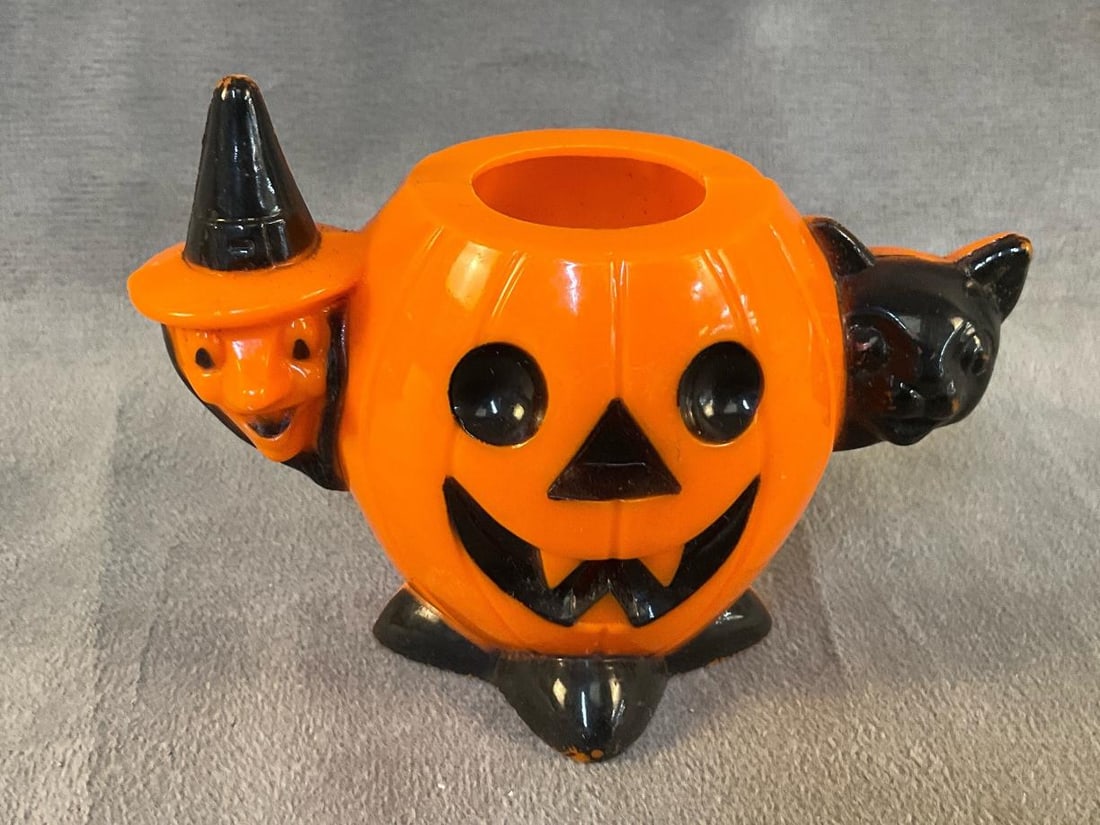 Jack-o'-Lanterns - 7