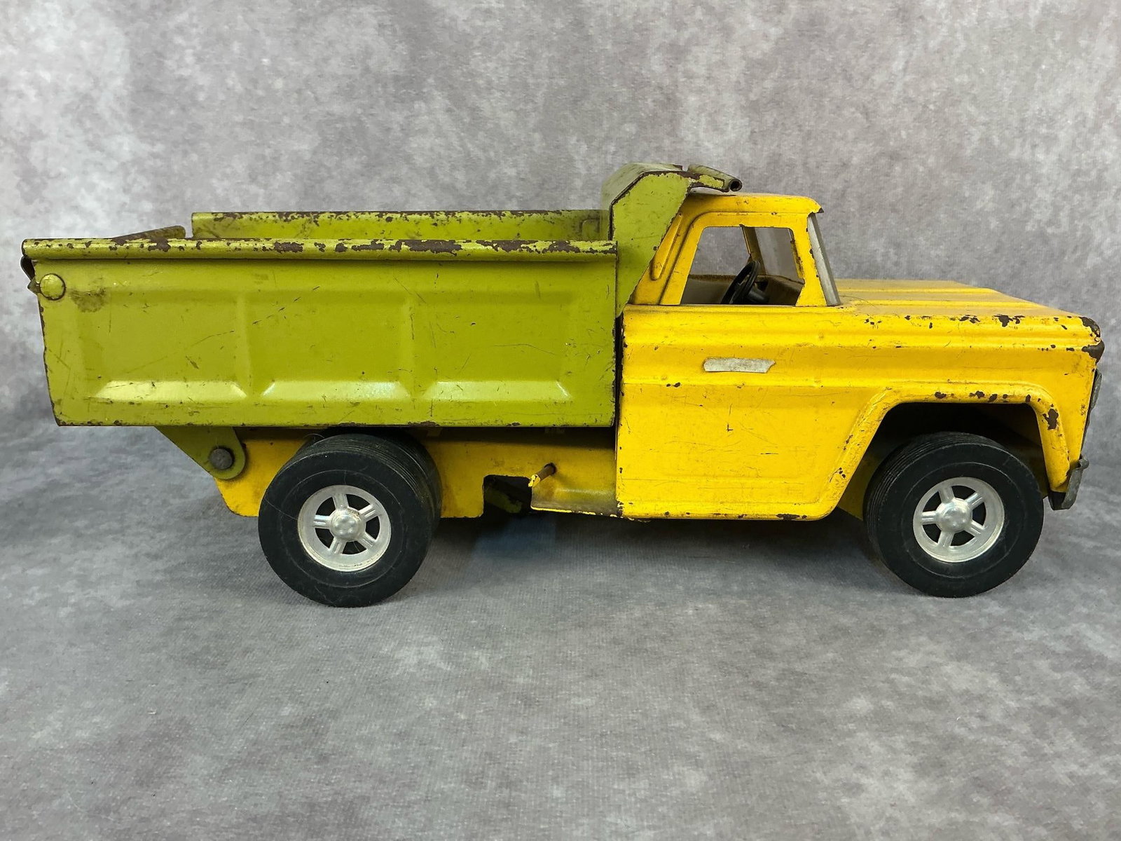 Strucro Dump Truck - 3