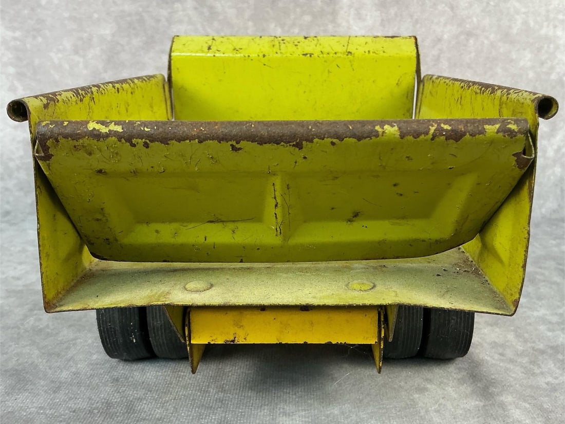 Strucro Dump Truck - 4