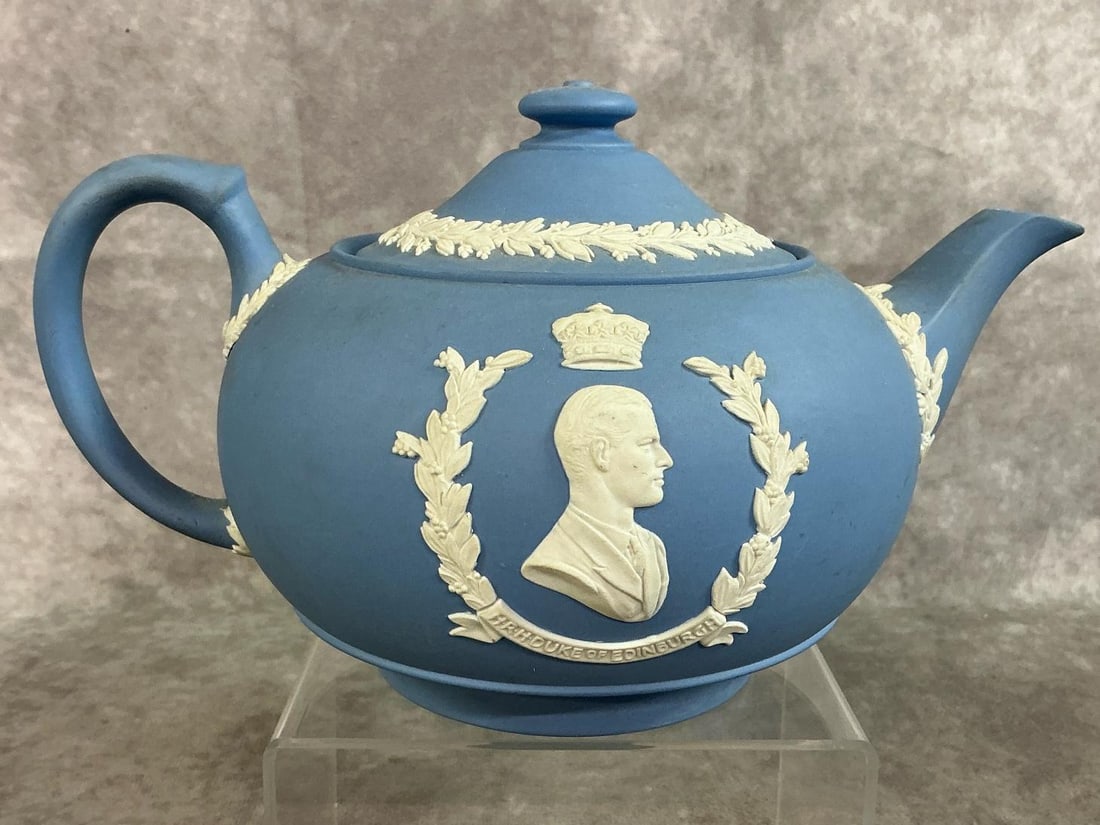 Coronation Wedgewood Tea Set - 2