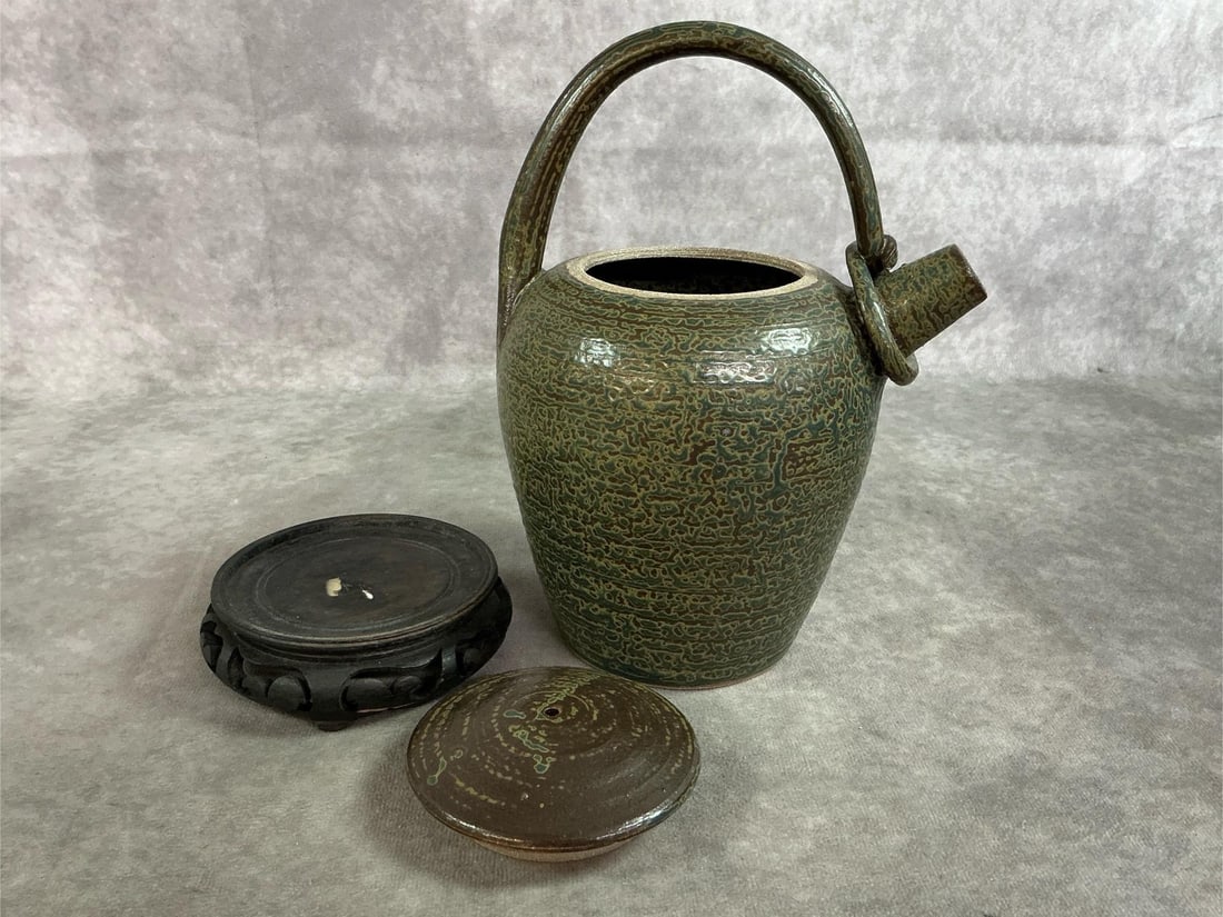 Ceramic Teapot & Vase - 3