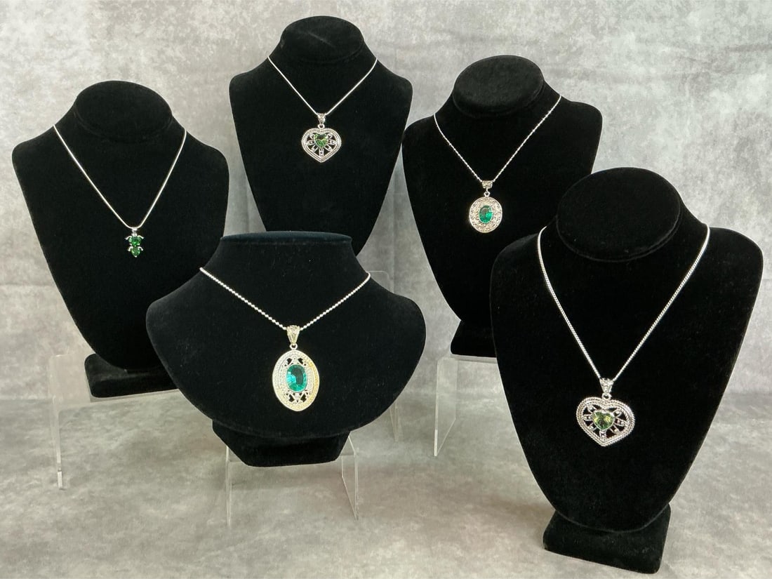 Sterling Silver Necklaces: Six sterling silver necklaces with a variety of stones and settings. All stamped 925. All in good condition. Total weight 2.60 ozt.