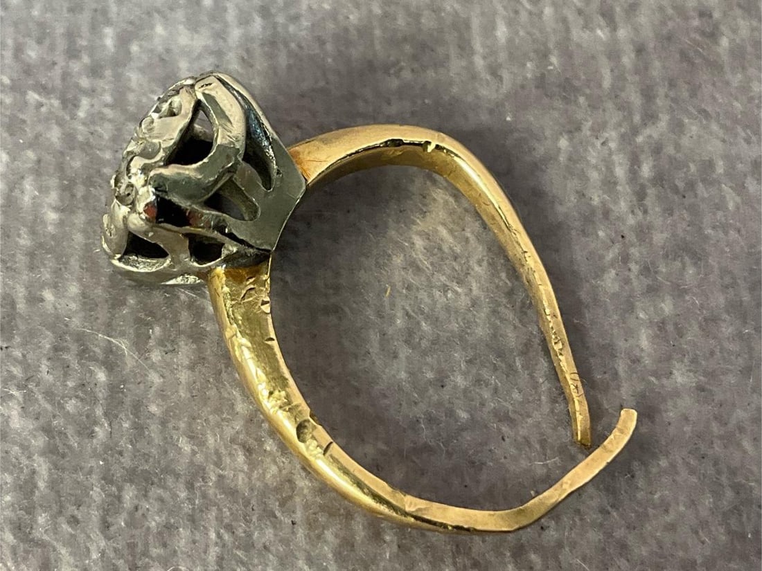 Gold Rings - 4