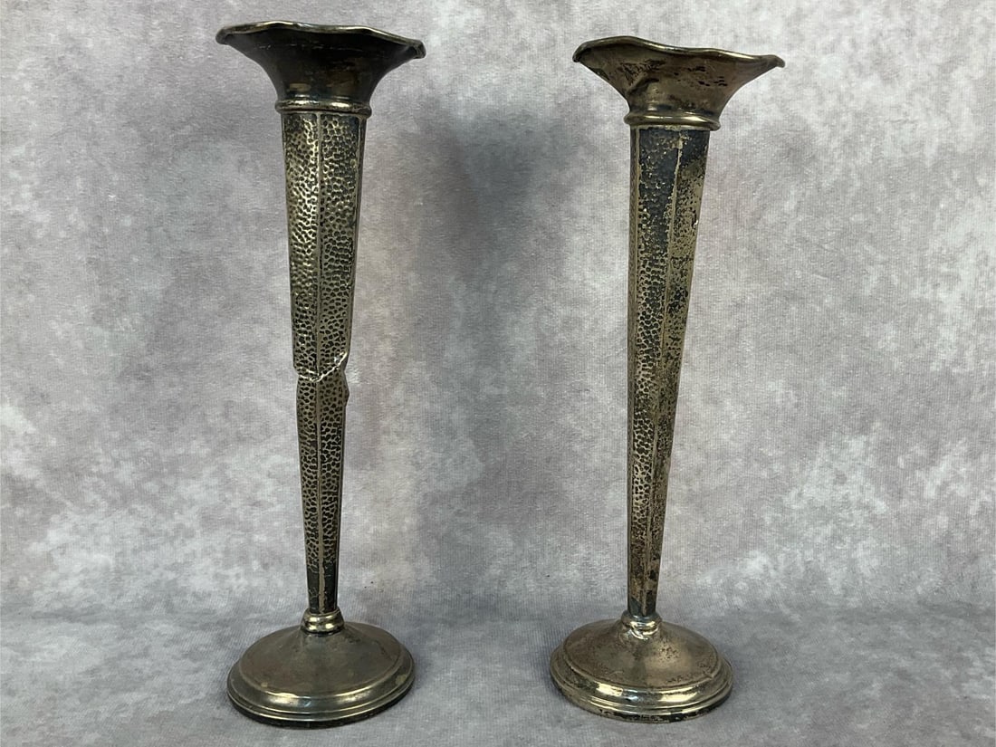Silver Stem Vases: Two weighed vintage sterling silver trumpet hand hammered texture stem vases. Both have some dents otheriwse in good condition. Total weight 8.38 ozt.