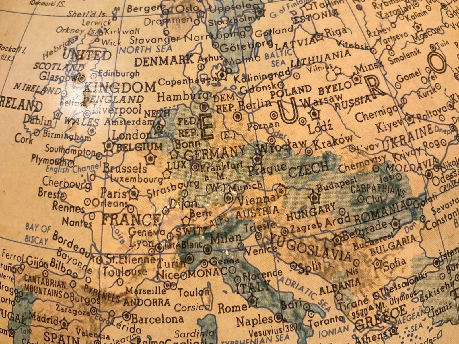 World Globe - 9