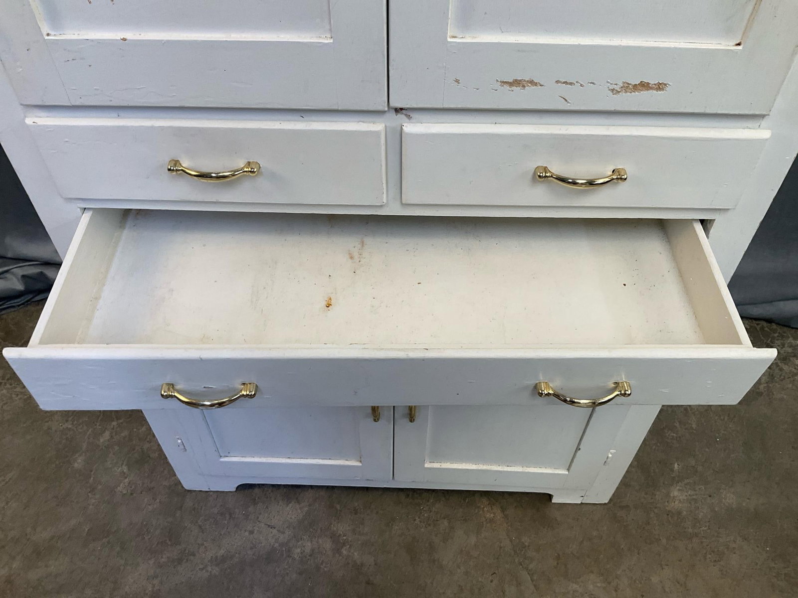 Cupboard - 7